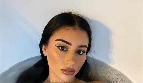 Mikaela Testa: The Allure Of OnlyFans And The Buzz Around Leaks